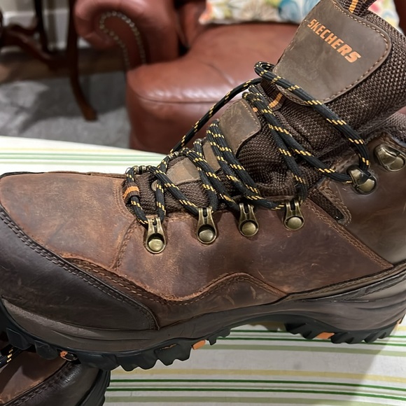 Skechers  Boot - Picture 7 of 8